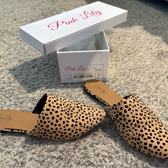 Pink Lily Shoes - Pink Lily Spotted Tan and Black Mules